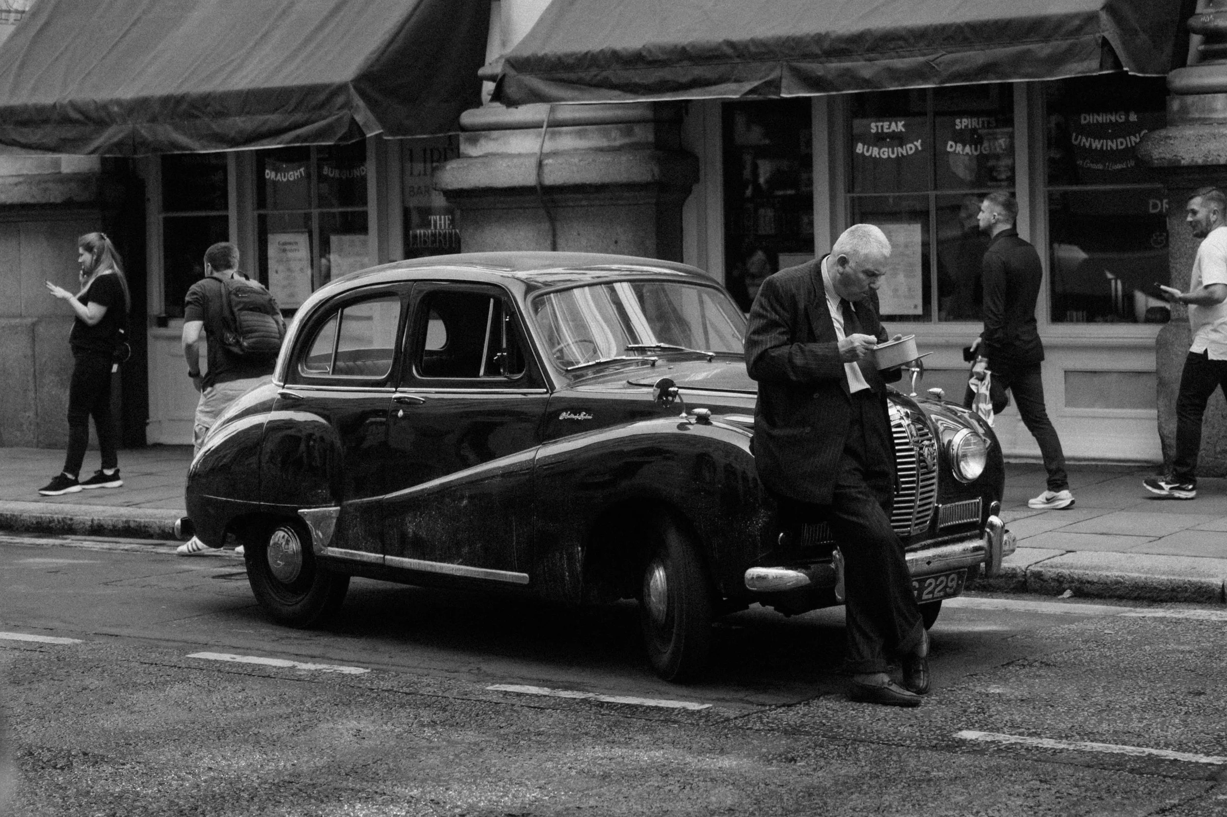 London 08.2025 SKR_5315-2.jpg