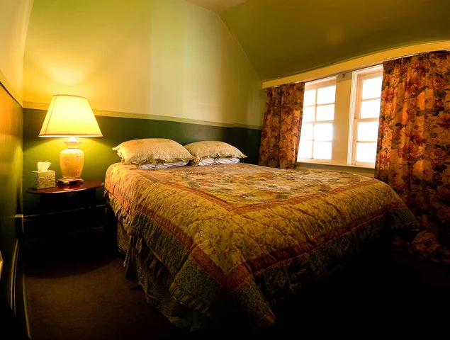 room4lodge.jpeg