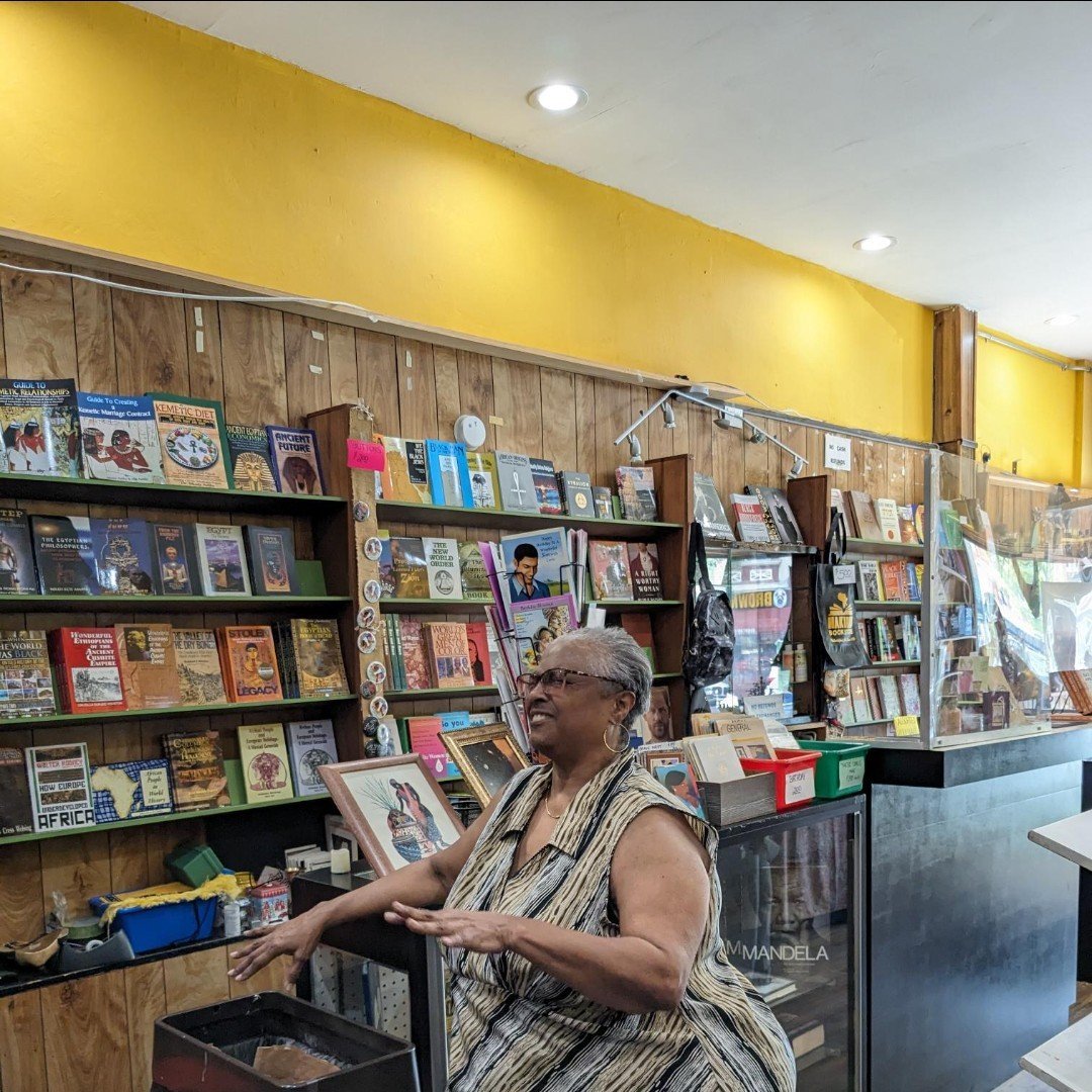 📚💫@hakimsbookstore offers more than just books; it's a journey through history and culture. Founded by Dawud Hakim, a prominent African American scholar, author, and publisher, in the late 1950s, this historic establishment has been a beacon of kno