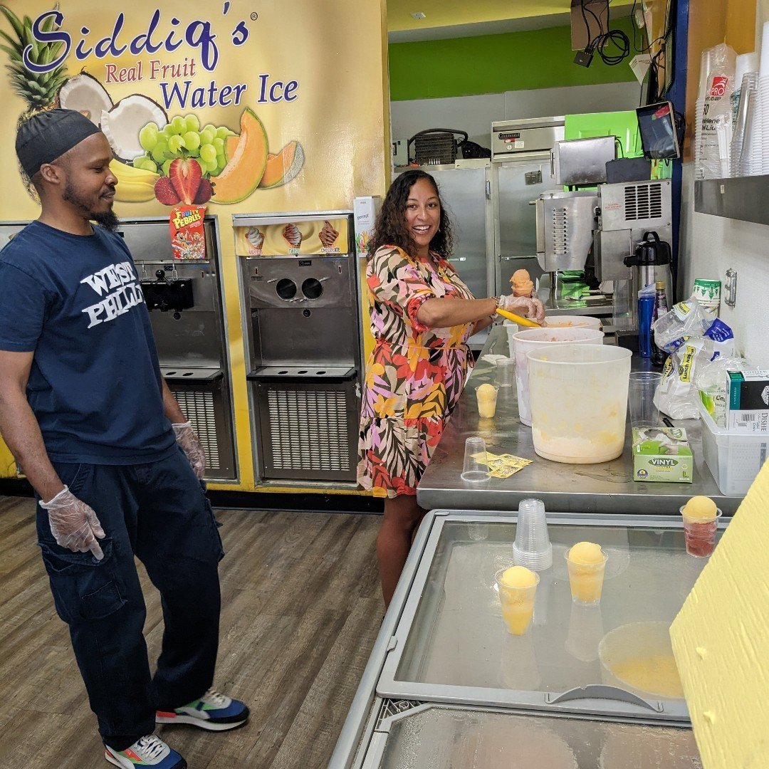 🍧🎉 Our tour concluded on a sweet note at @SiddiqsWaterIce. Refreshing treats and heartfelt conversations made for the perfect ending to our journey. Grateful for the chance to support such a delightful business. #SweetEndings #WestPhillyBlackBizTou