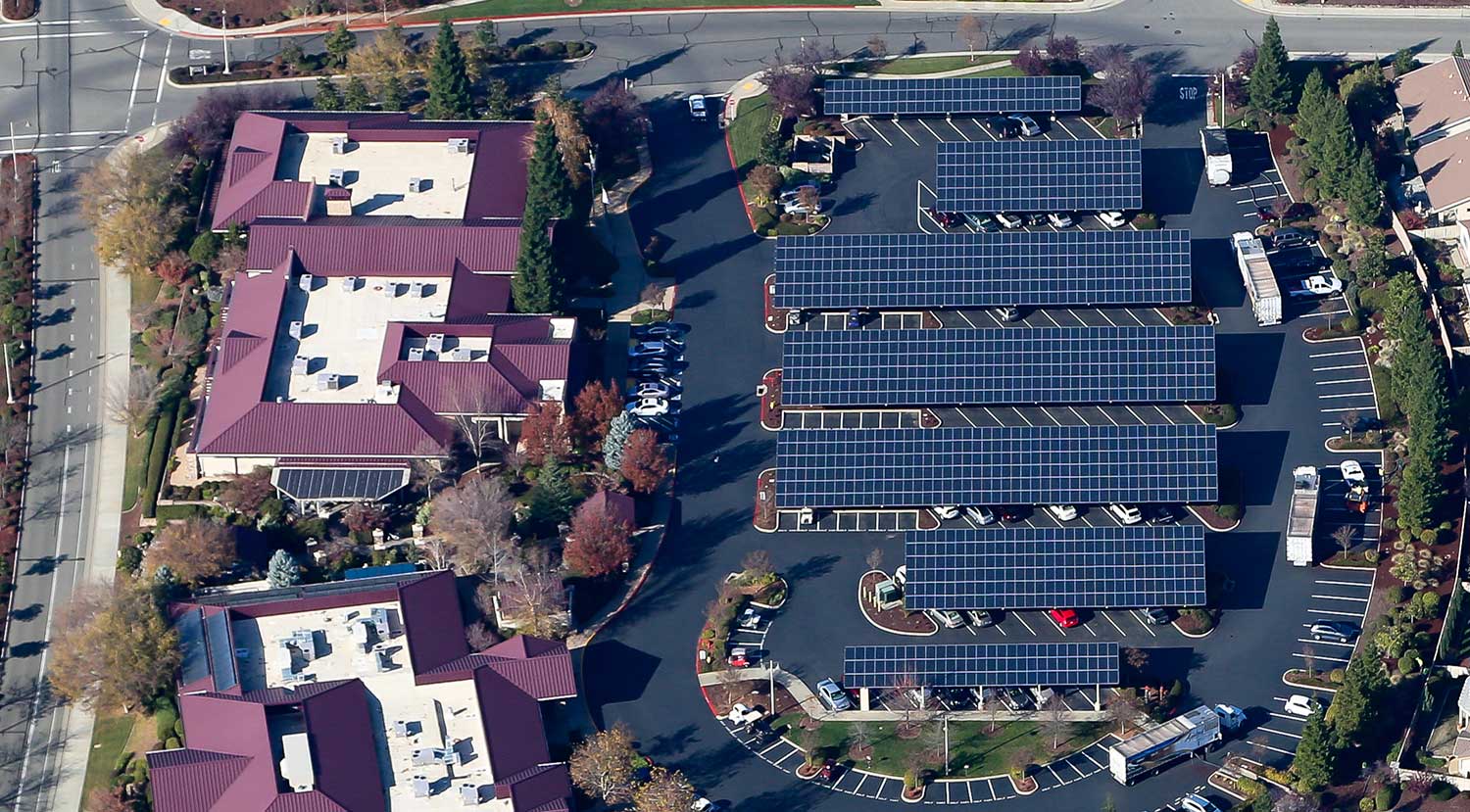  Home Owners Association California | 1.5 Megawatts Photography courtesy of Sunworks 