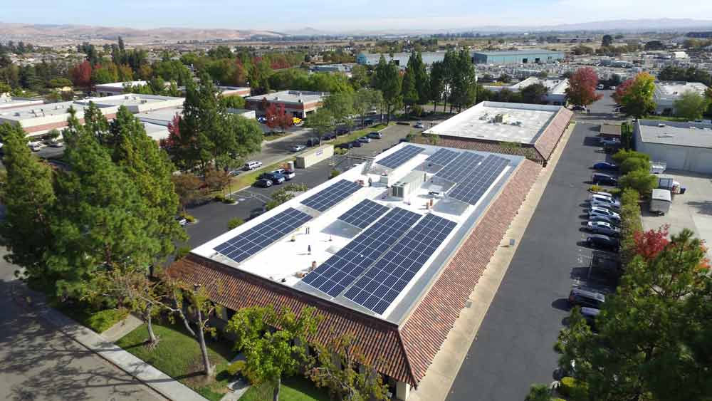  Commercial Office Park California | 101 kW Developed by  Vista Solar  