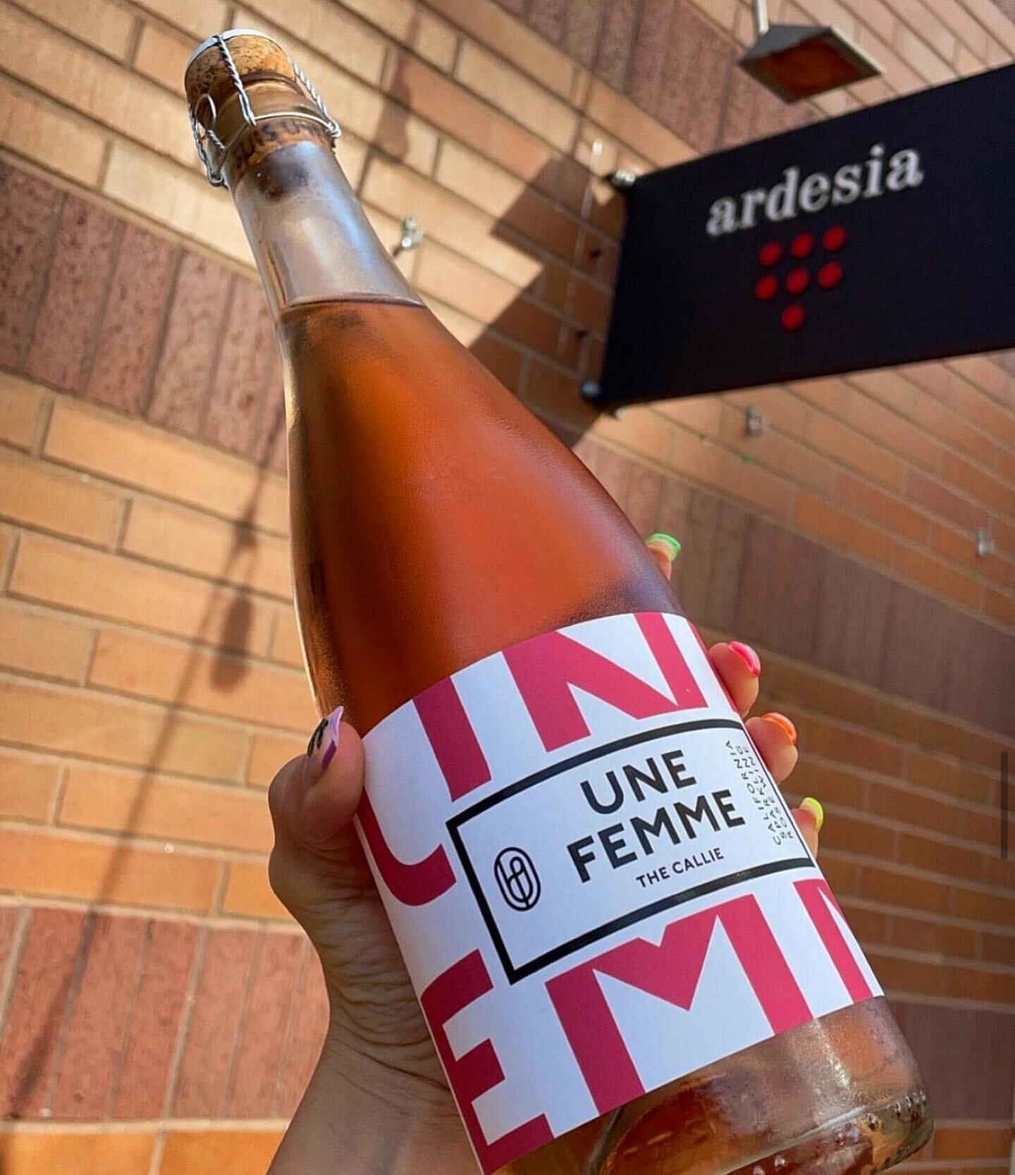 This Sunday treat Mom to a bottle of a woman made sparkling ros&eacute; from @unefemmewines paired alongside a curated trio selection of special cheeses 💝🥂

Reservations are still available! Visit the link in our bio to reserve your table. 

#nycwi