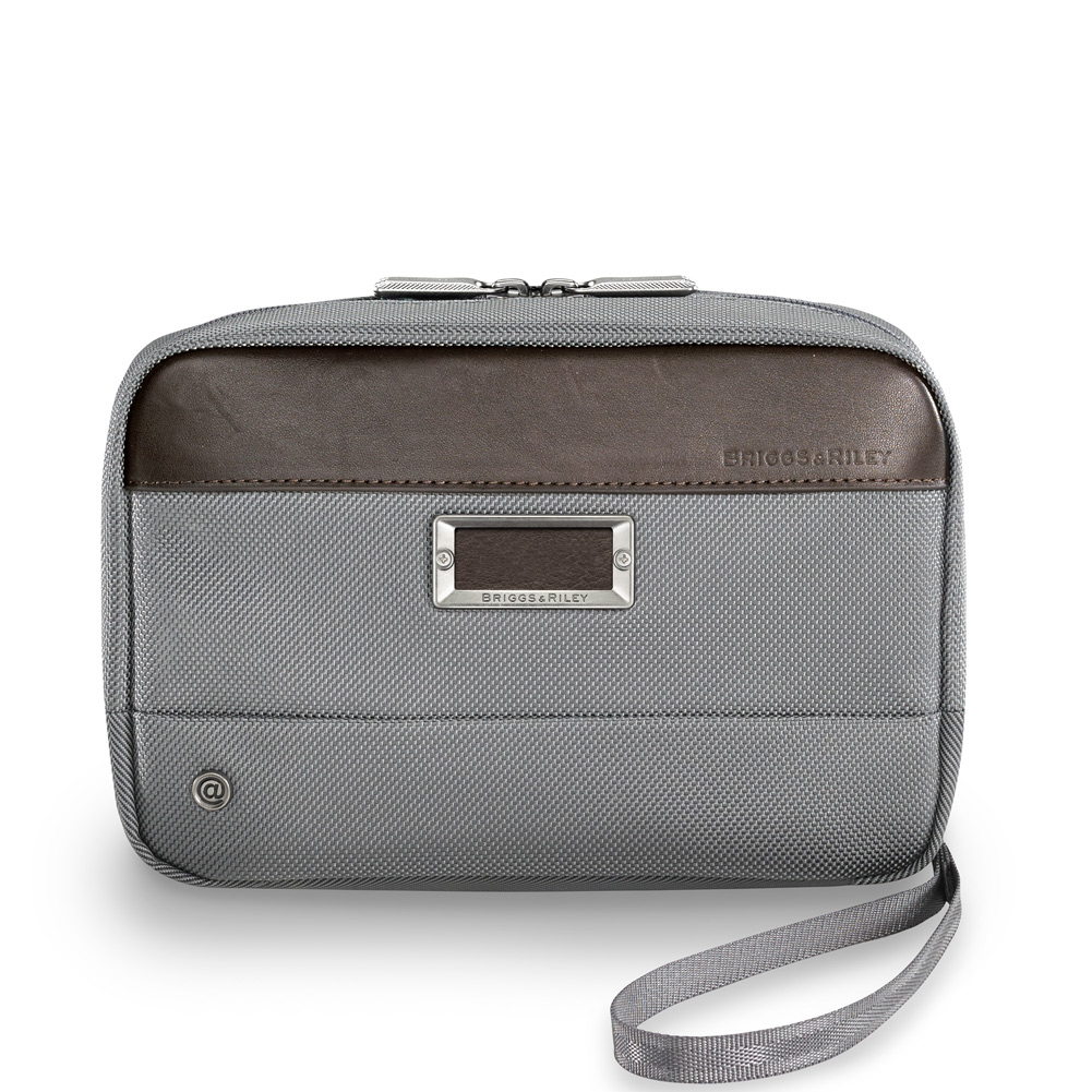 KA400-10f_atwork_Briggs_riley_Tech_bag1.jpg