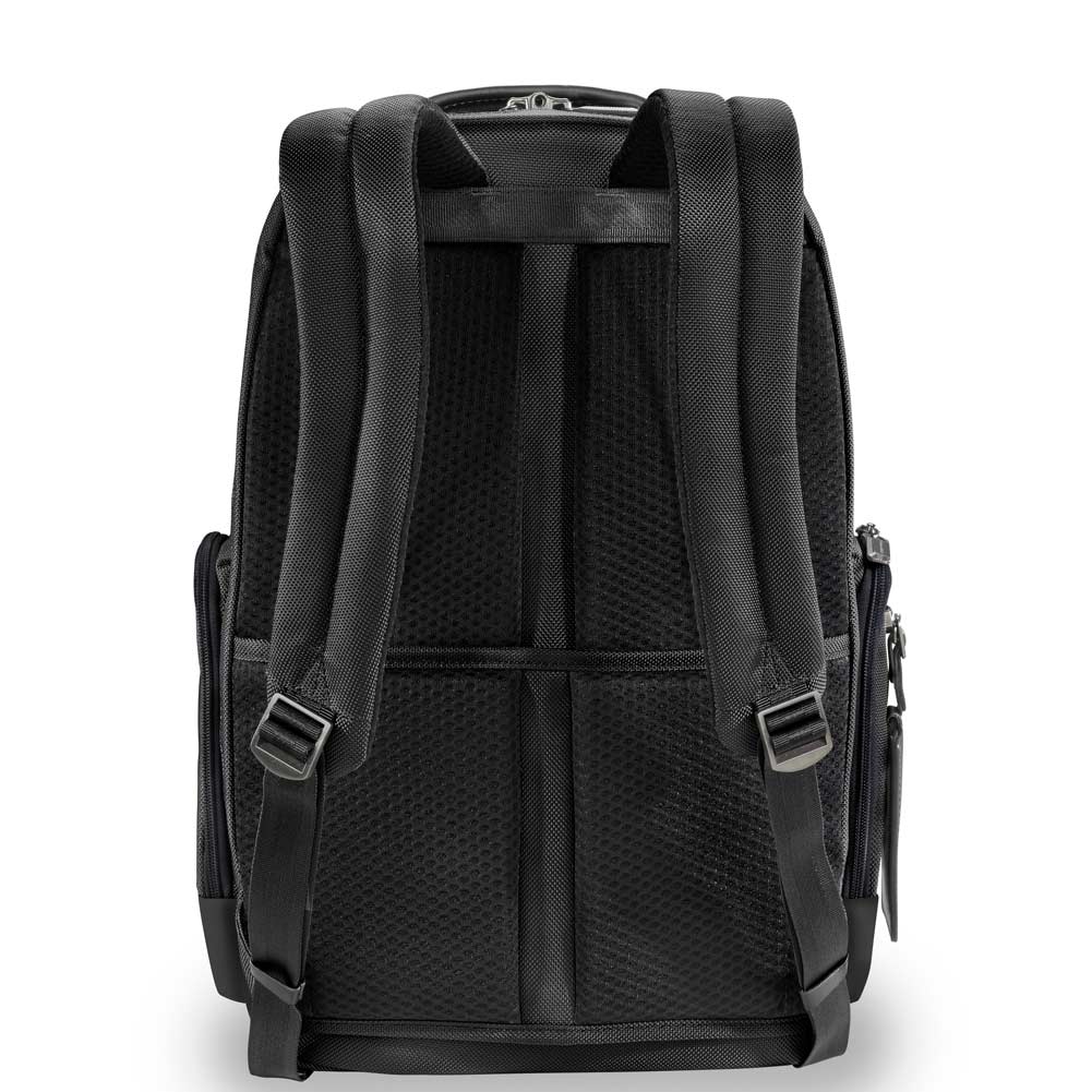 KP426-4f_mgm_briggs_riley_med_cargo_backpack_atwork12.jpg