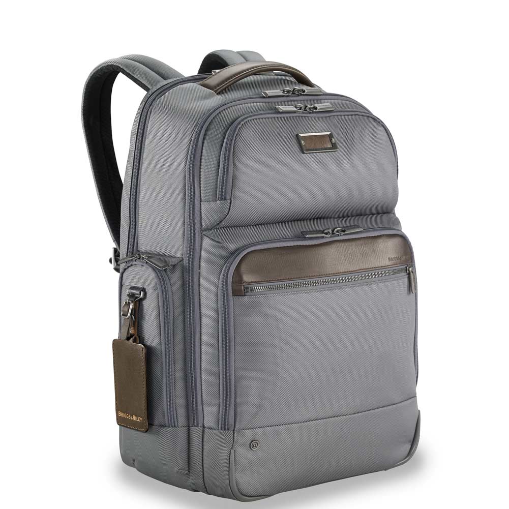 KP436-10f_mgm_briggs_riley_large_Cargo_backpack_at_work12.jpg