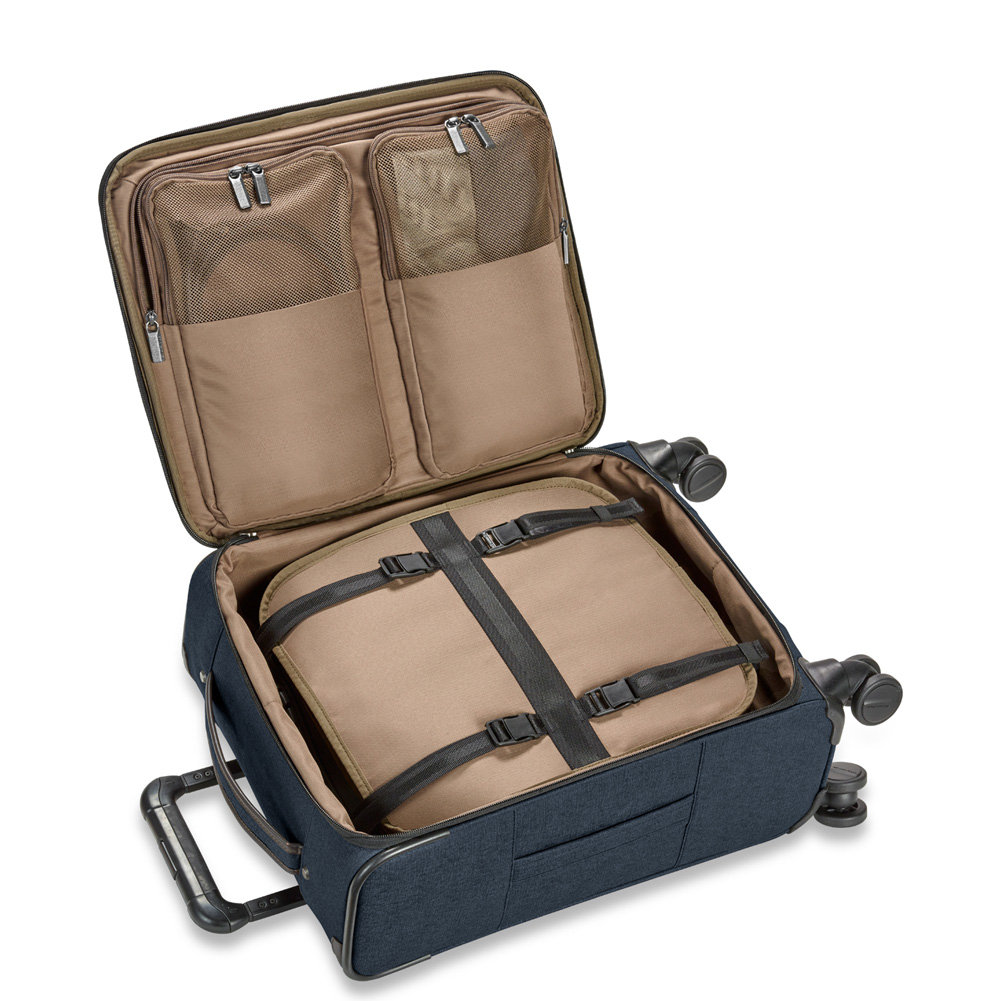 zu121sp-10f_international_carry_on_spinner_Briggs_riley5.jpg