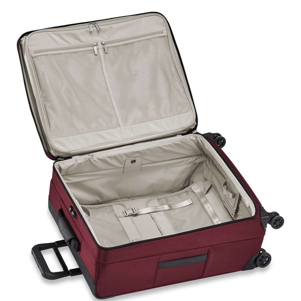Red Medium Spinner Has VX Variable Expansion Tech