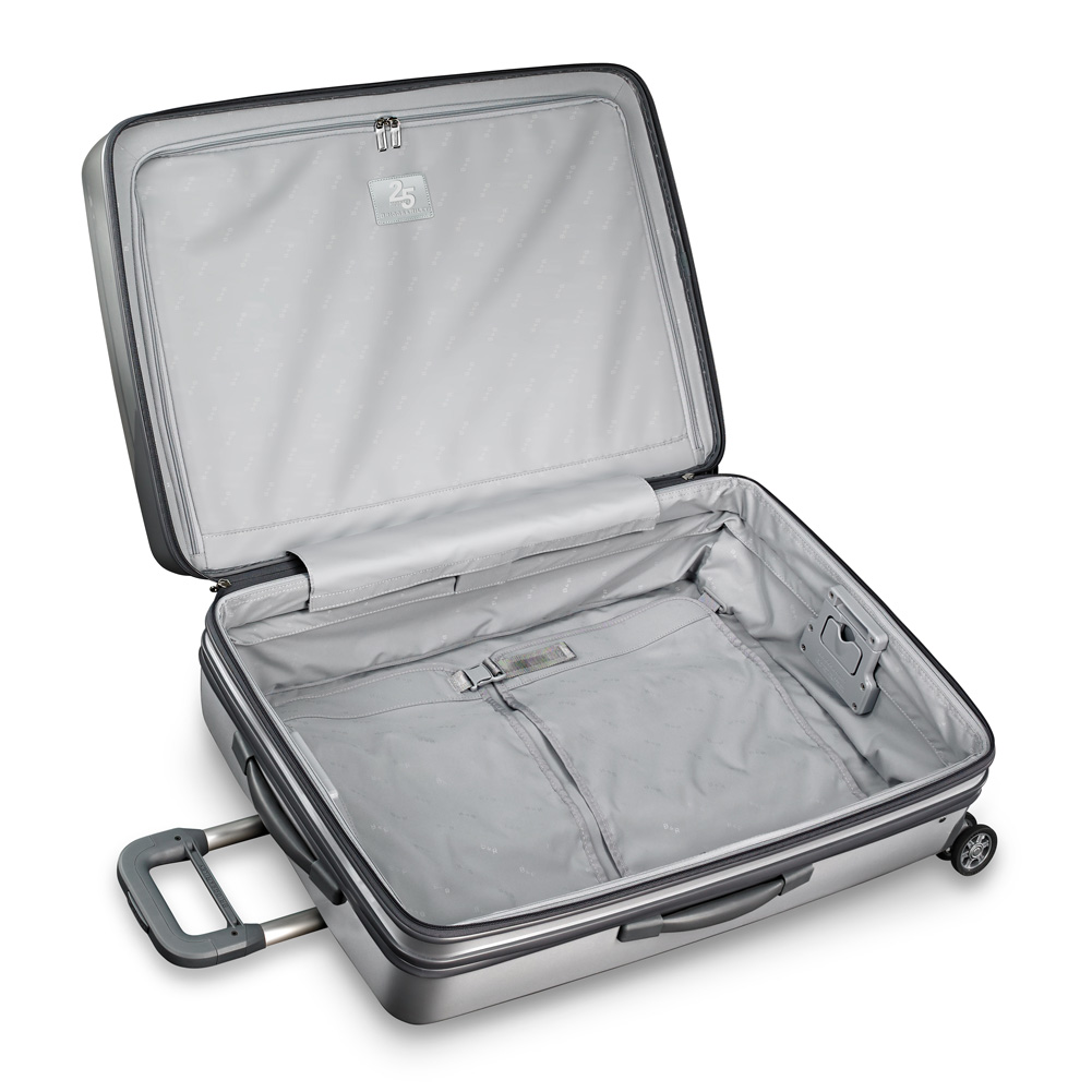 Interior Briggs & Riley Sympatico Silver Large Expandable Spinner