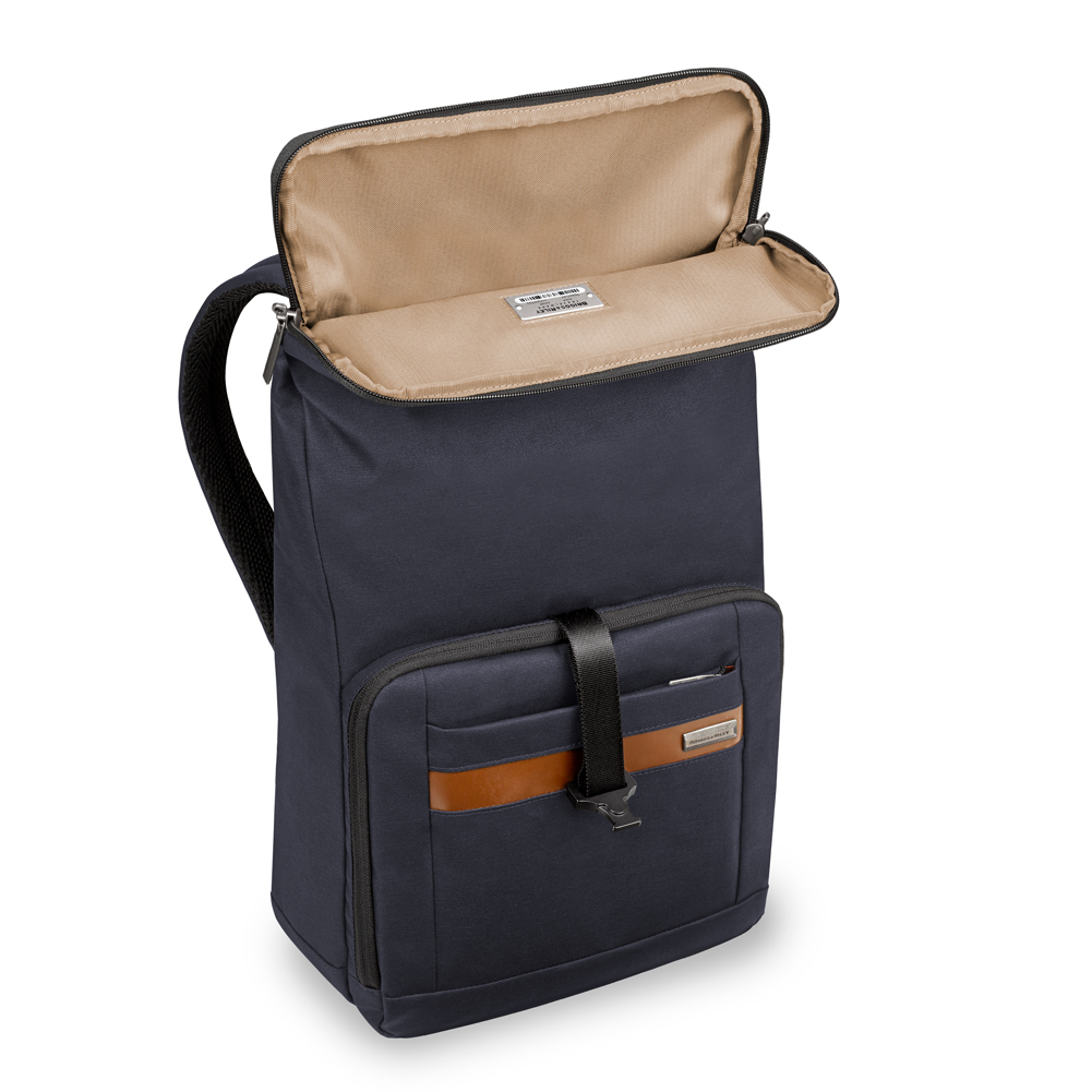 ZK230-5-Laptop Compartment resize.jpg