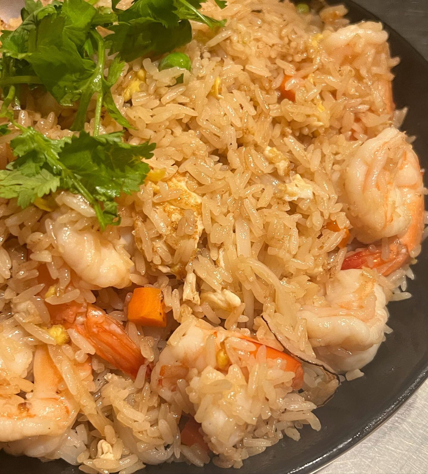 Shrimp Fried Rice for the win 🍤

Now open for dine-in, take-out, and delivery! ✨

📞 661-513-0330, 661-513-0350 
🖥️ Order online at thaichefsvalencia.com 

Thai Chefs Restaurant 
📍28014 Seco Canyon Rd, Santa Clarita CA 91390

#thaicuisine #thaifoo