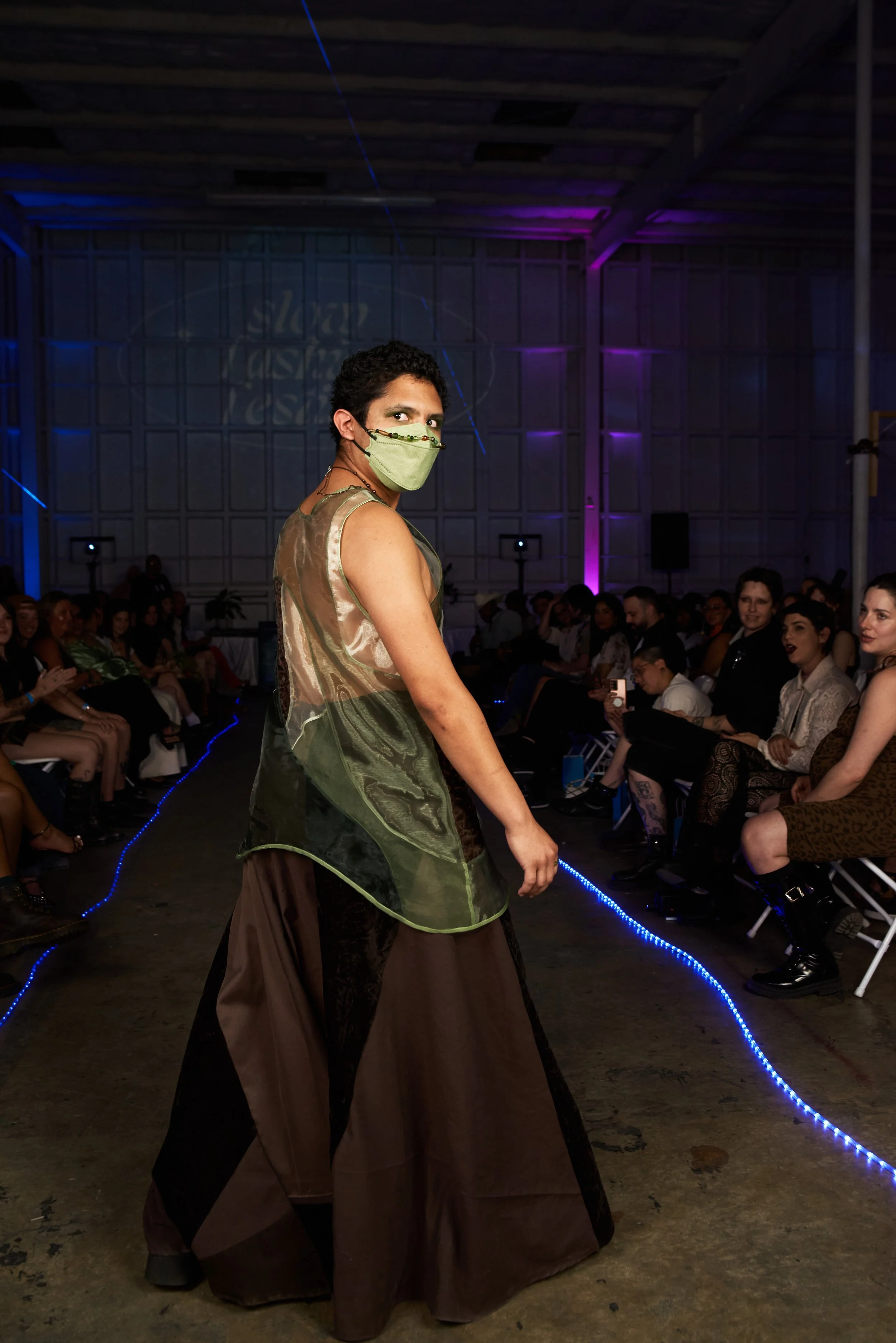 Dark Legacy - Look No. 1