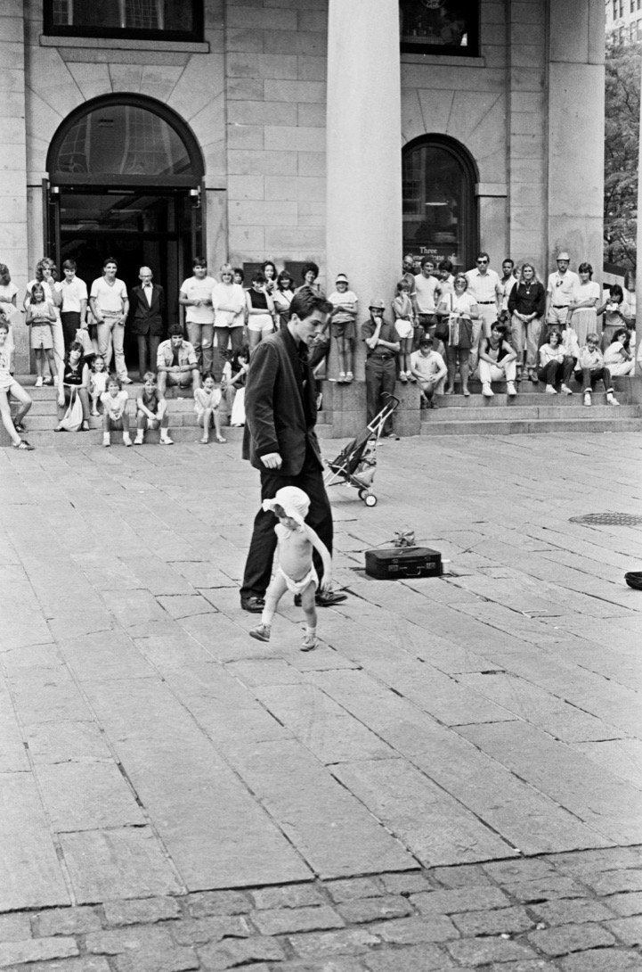 Child invades the show (Boston, 1984)