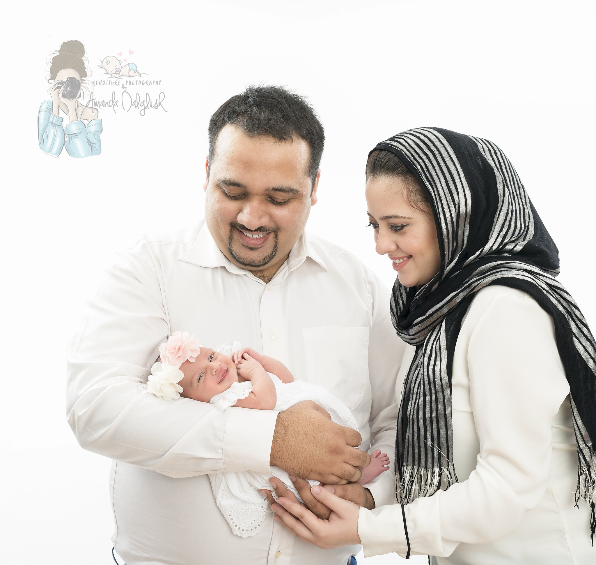Saskatoon Maternity, Newborn, Baby &  Family Photographer Photog