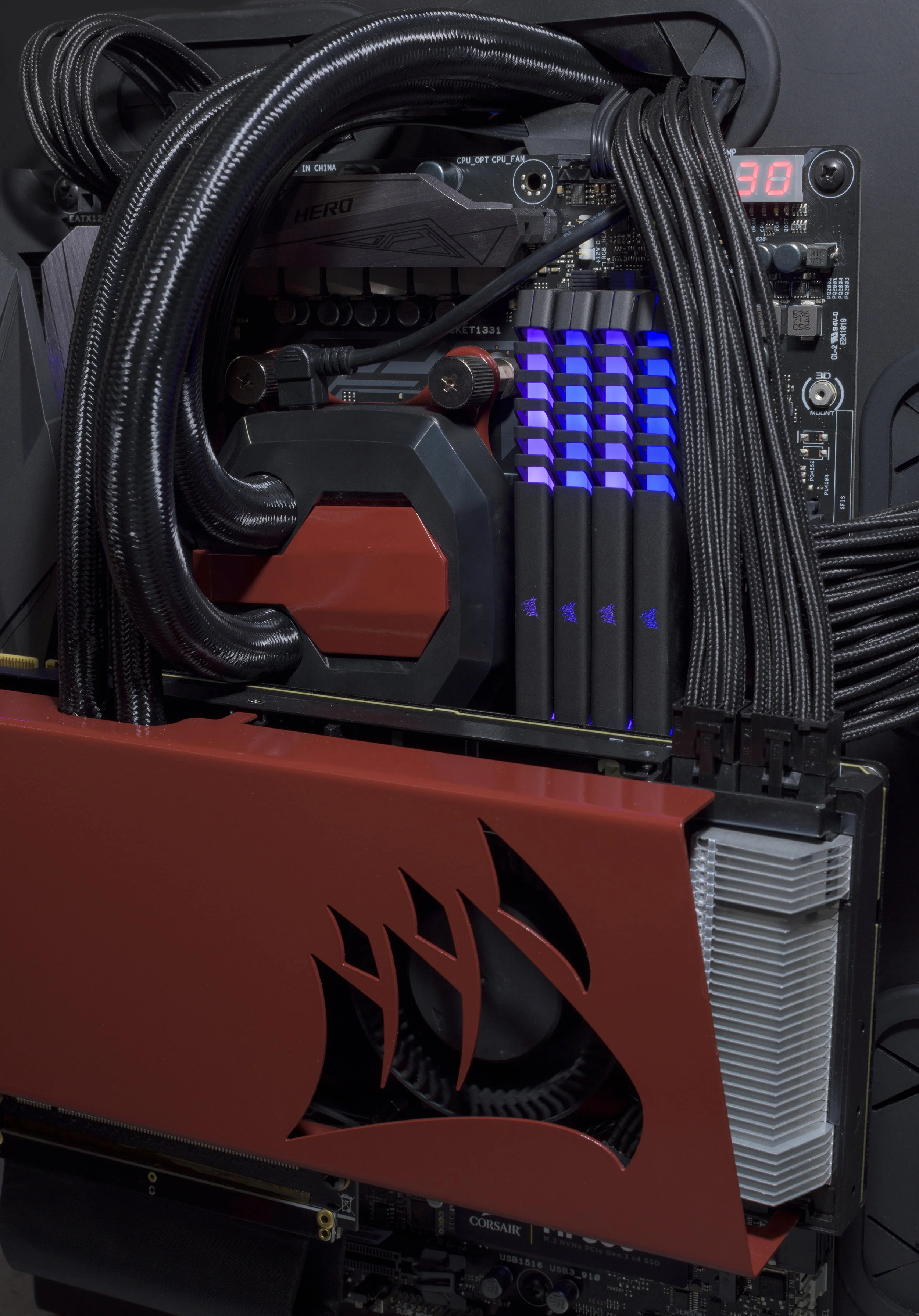  Corsair RGB RAM and CPU Cooper 