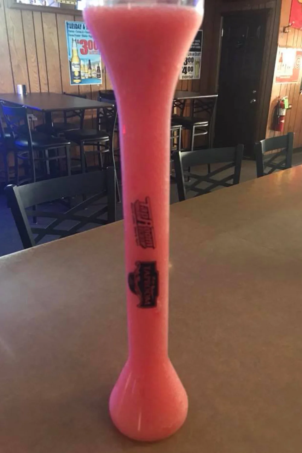 Taproom-bar-happy-hour-waukegan-illinois-dinner-lunch-genesee-theater-strategy-driven-marketing-lake-county-il.jpg