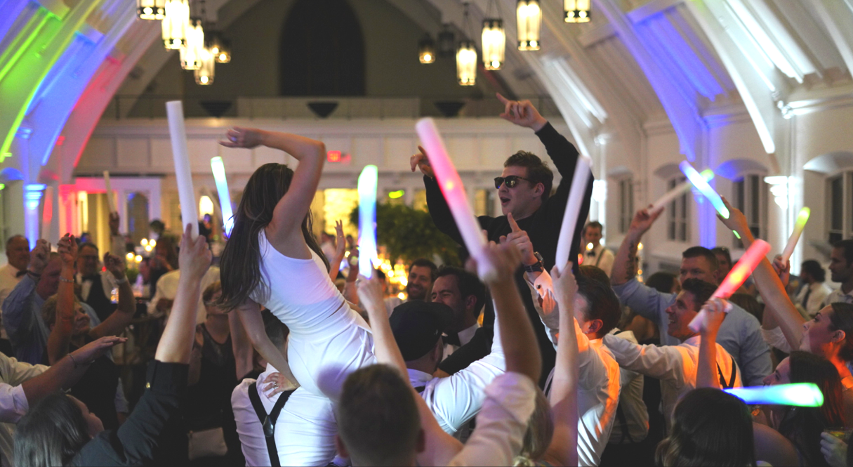 Bride+and+Groom+best+Chicago+Wedding+DJ+Party.png