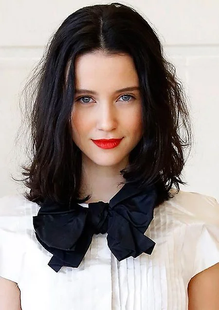 Julia Goldani Telles