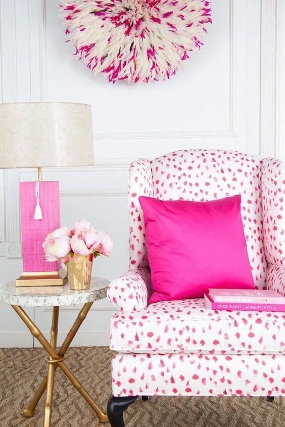 Colour study: Hot Pink
