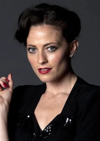 Lara Pulver