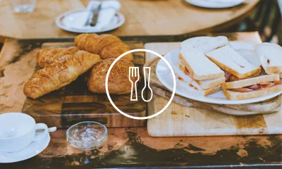  Food Whether it’s a group of friends gathered around a kitchen table, or a quick catch-up over coffee and cake, food has a way of bringing people together. It’s no different at Alpha. Most sessions start with food, because it’s a great way to build community and get to know each other.
