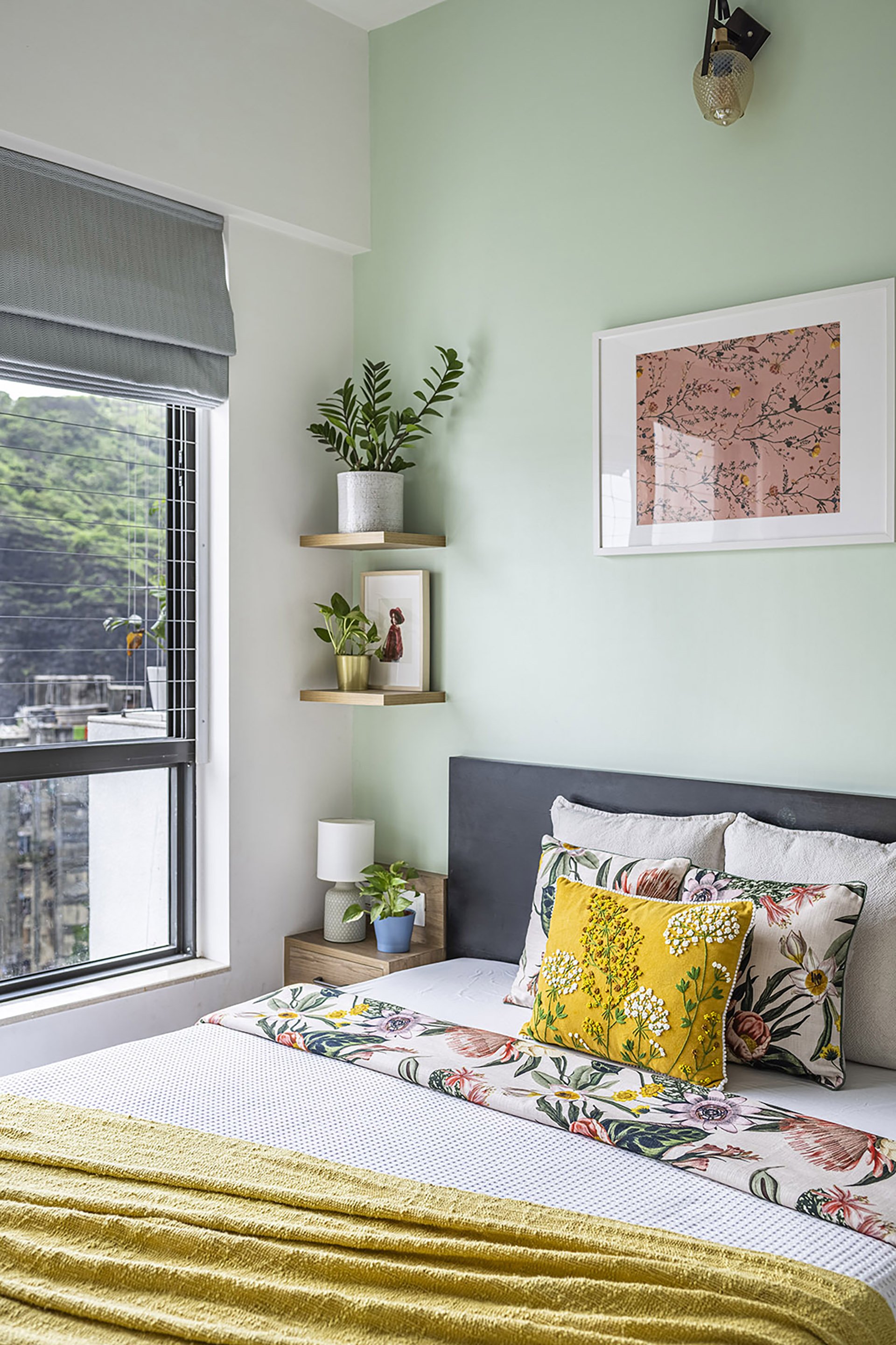 Guest bedroom 3.jpg