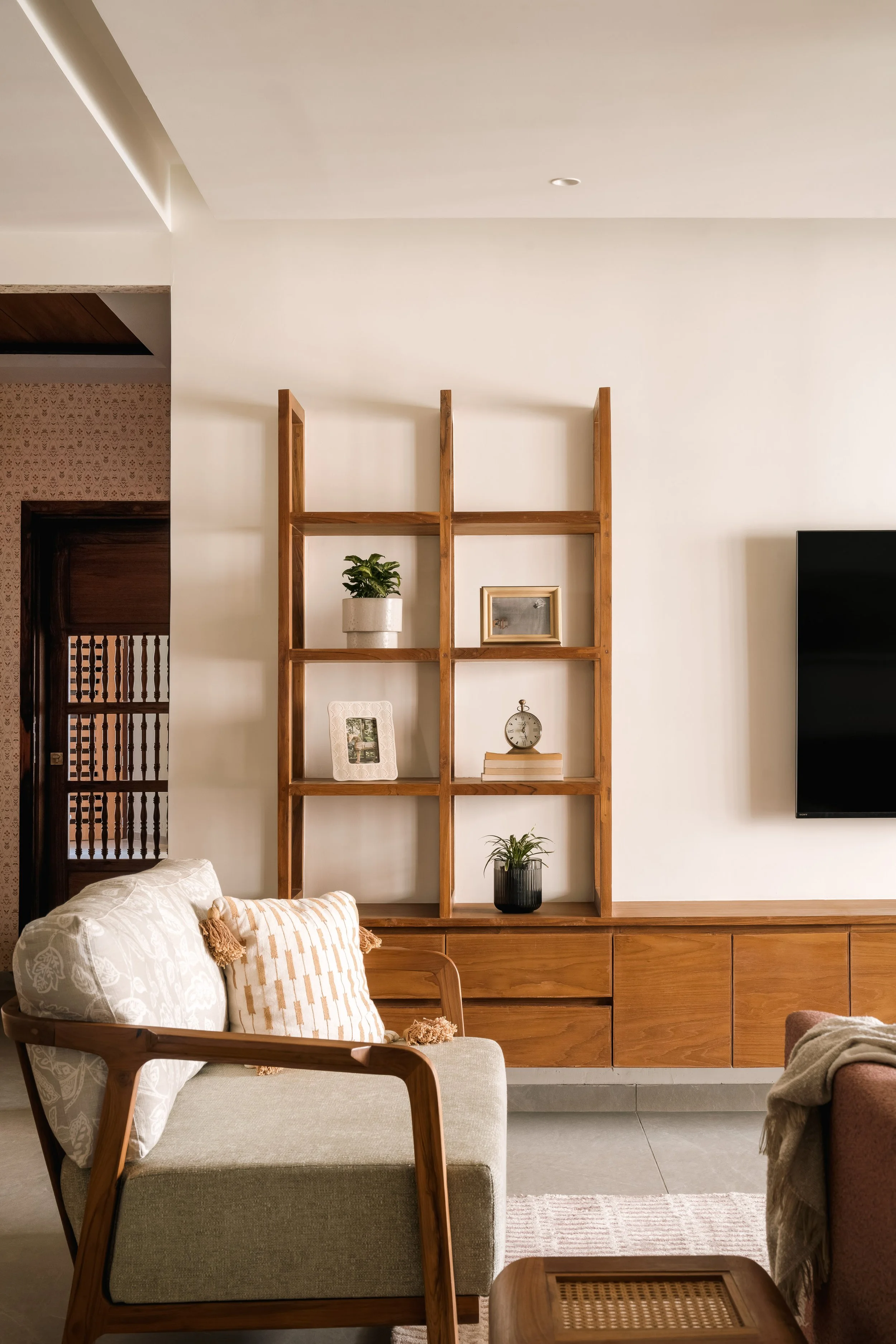 6 - Living room TV unit shelving.jpg