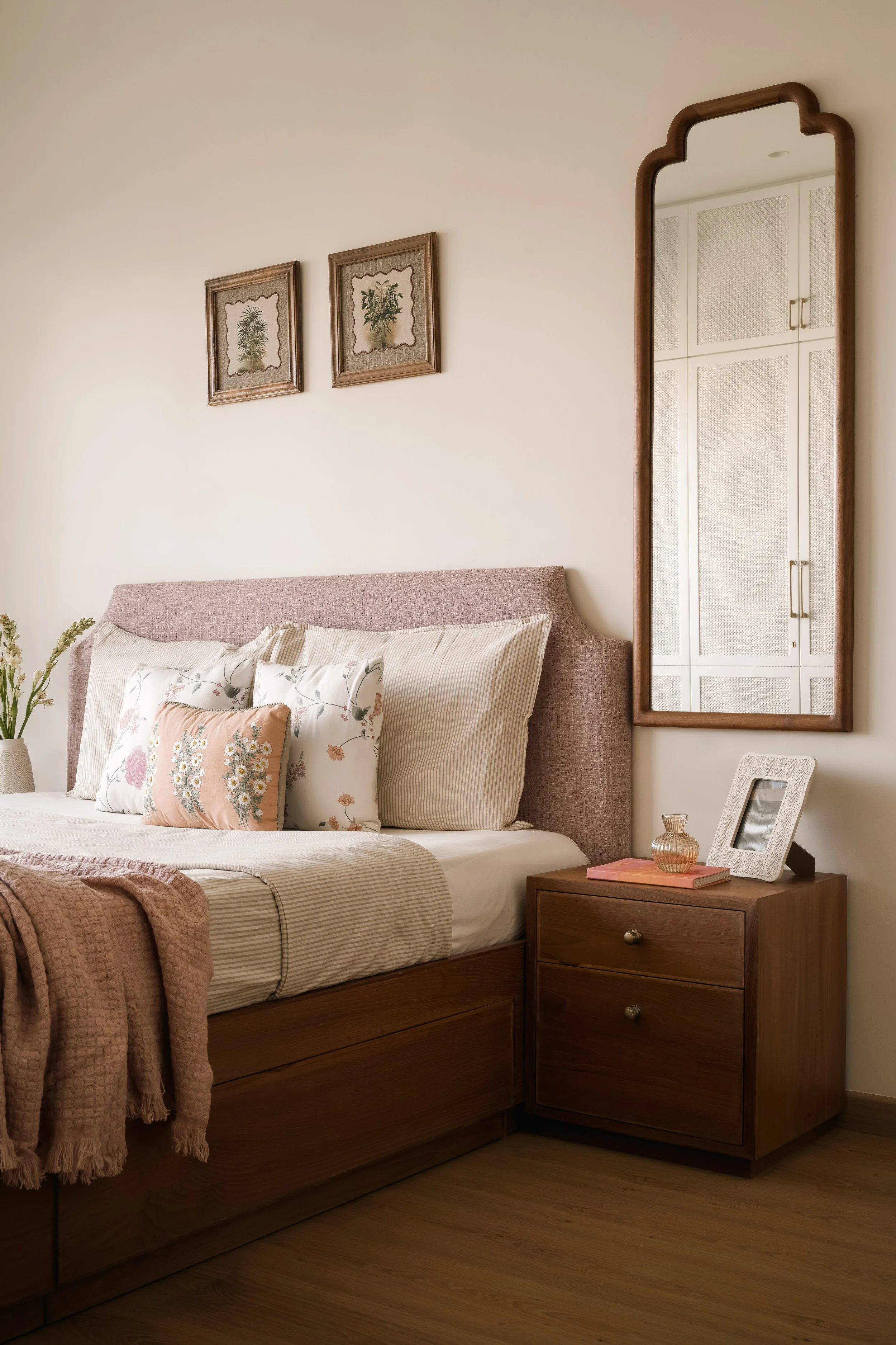 14 - Bedroom interior design.jpg