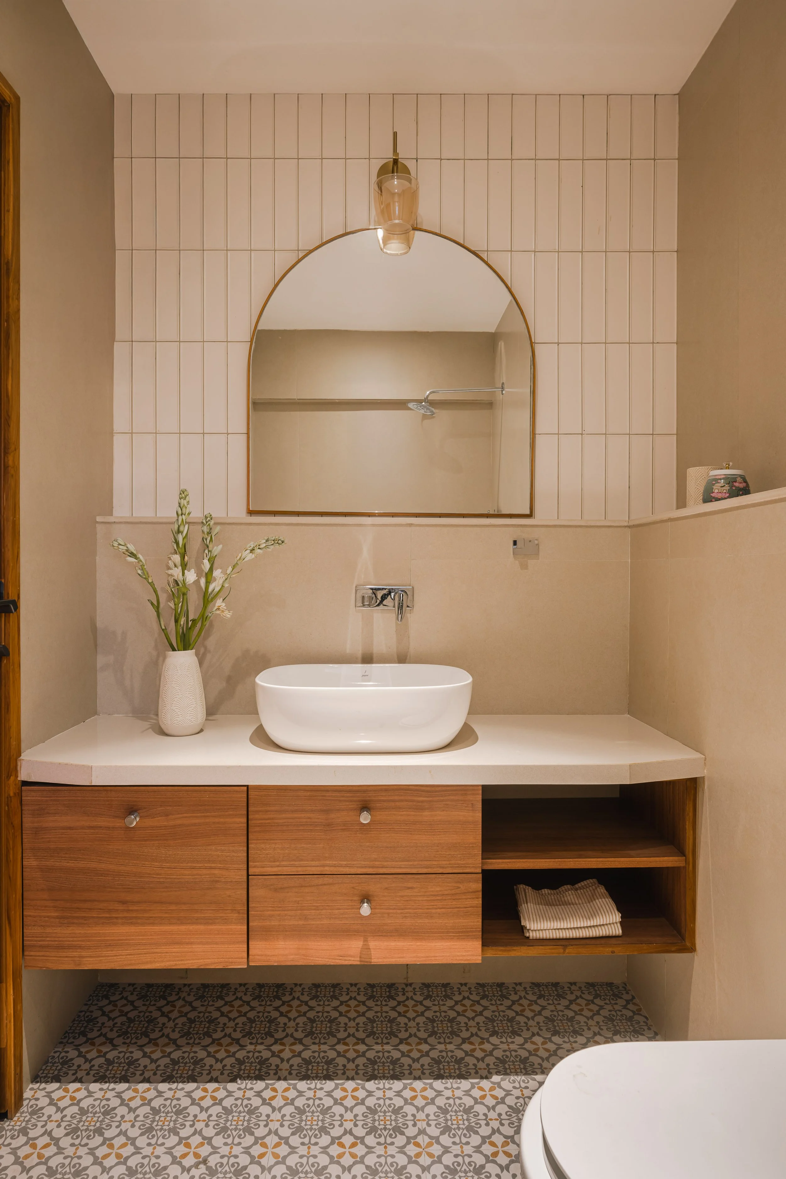 31 - master bathroom vanity counter.jpg