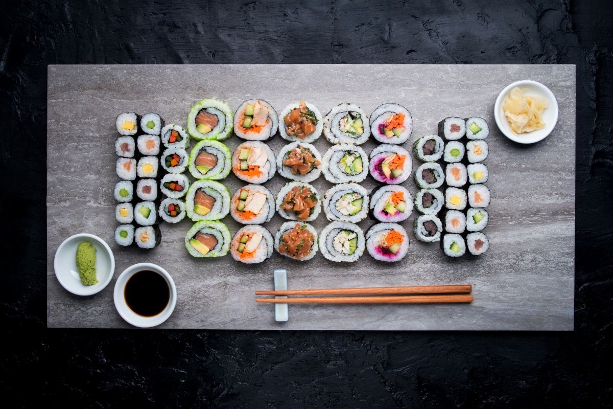 Optimized-MixedSushi004.jpg