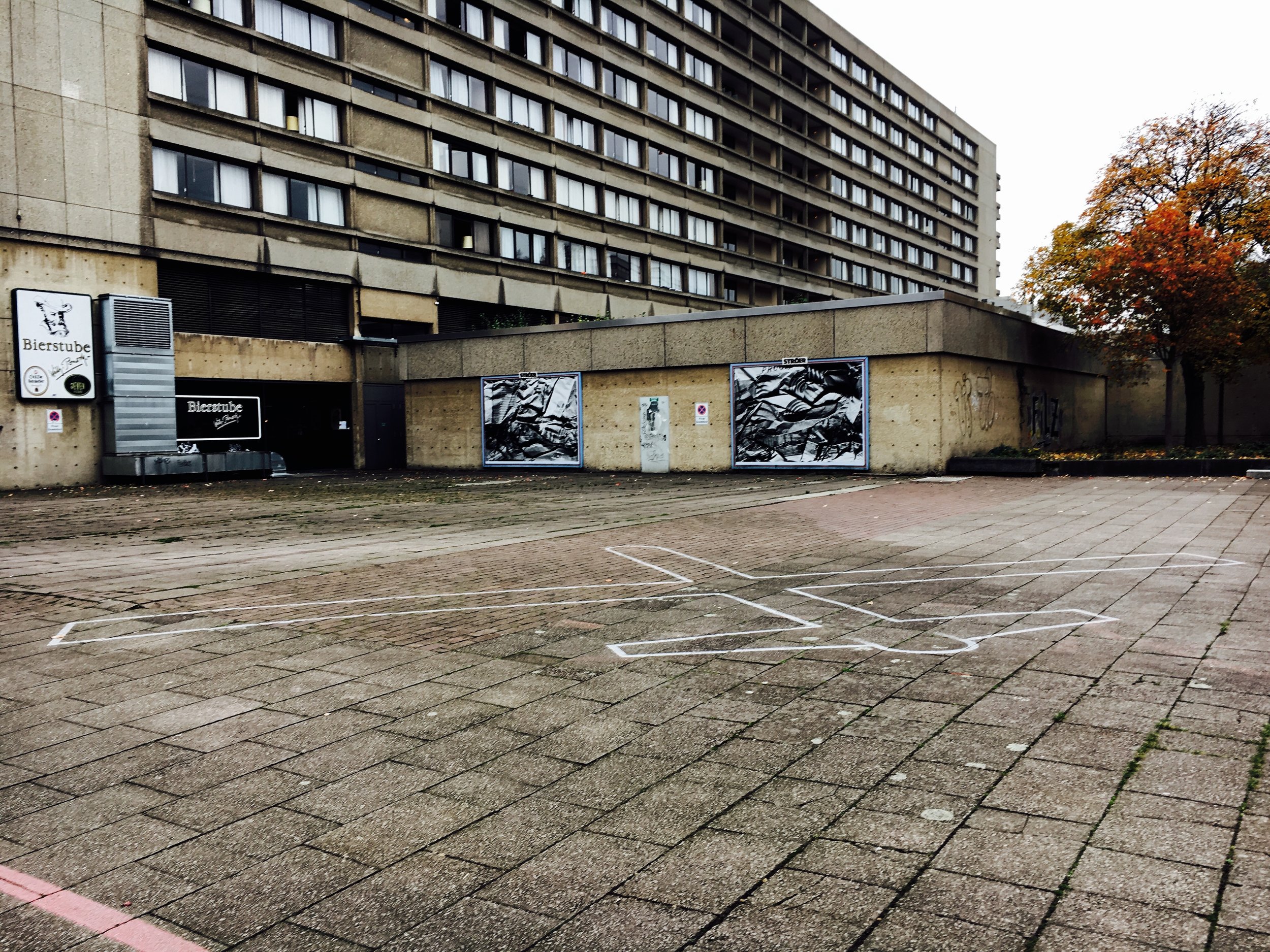 Diana Artus / Billboards, James Bridle / drone shadow