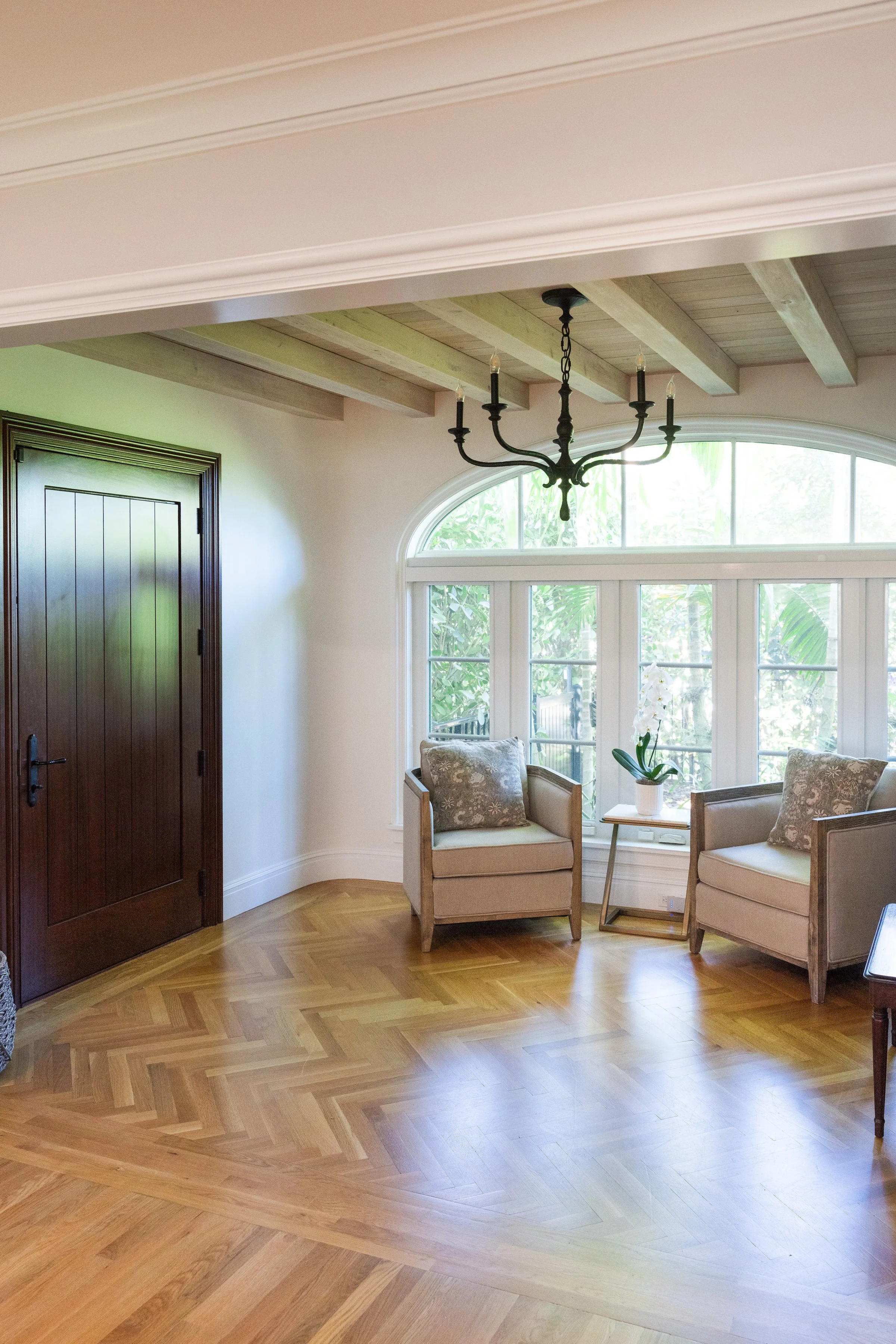 Lakeside Drive property image featuring renovated home design, bright natural light, and clean residential finishes.