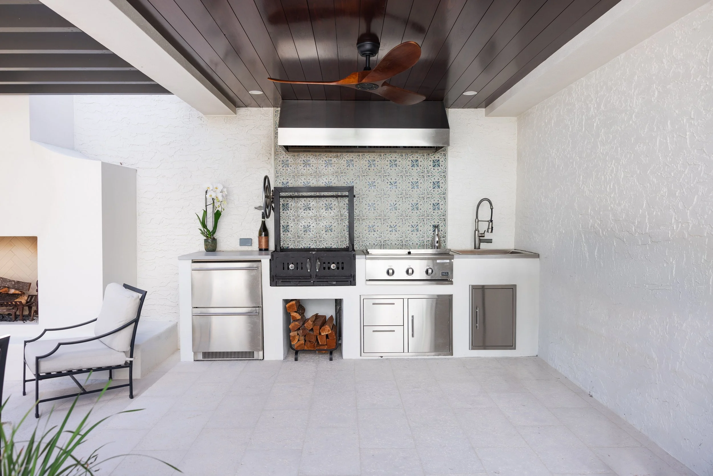 Lakeside Drive home detail with bright surfaces, updated residential features, and clean modern design.