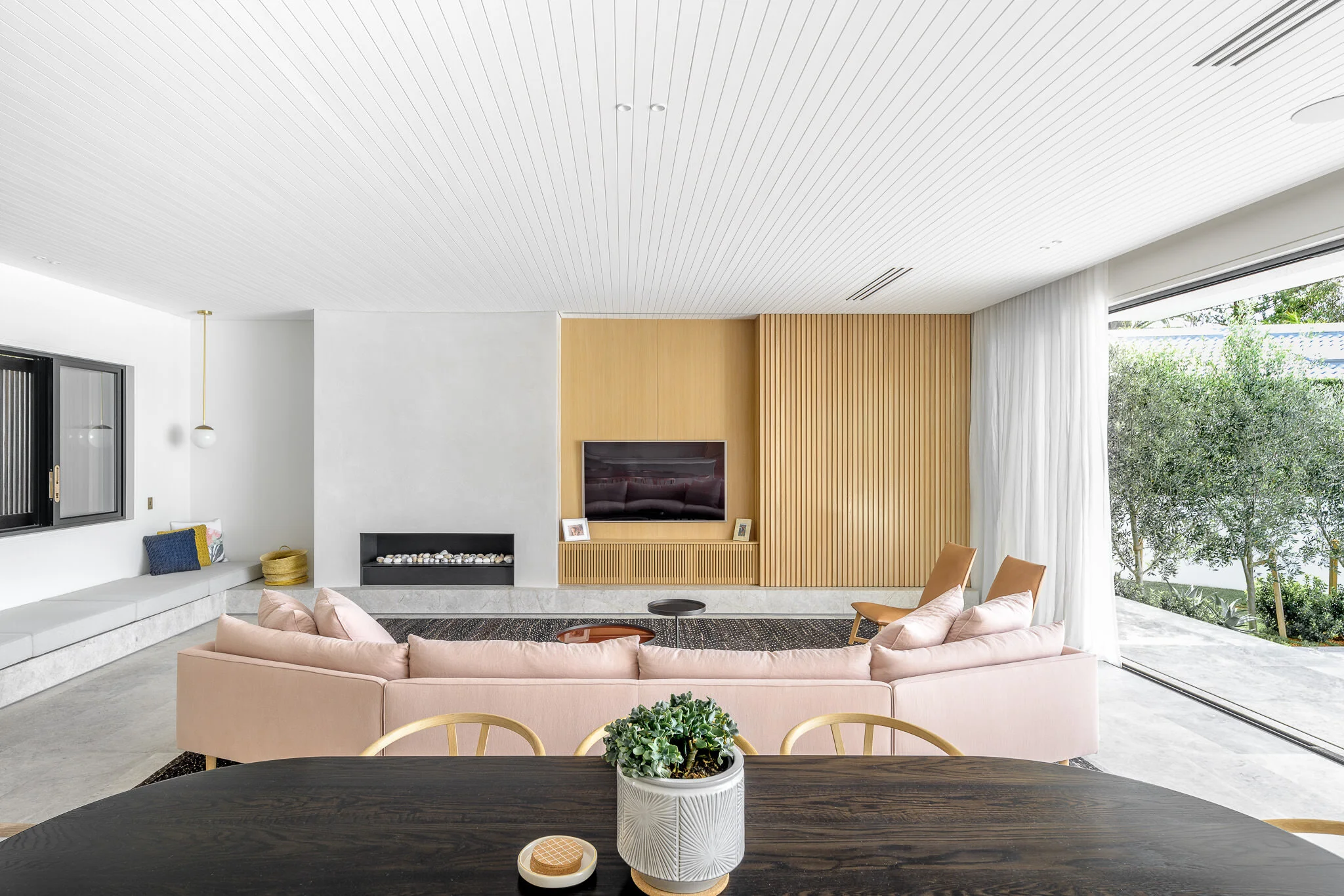 BBD_GunamattaHouse_Interior_030_BLG_ScreenRes.jpg