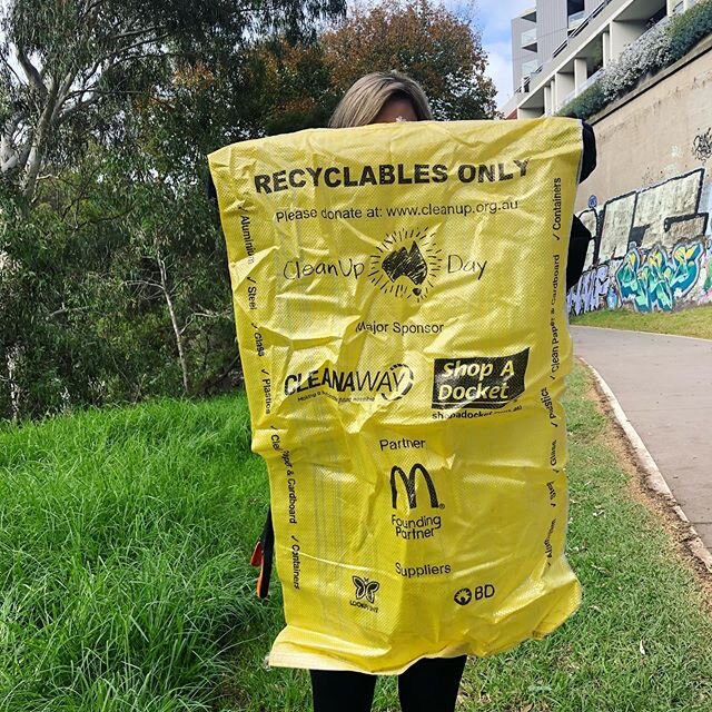 All you need is a bag, gloves and a stick (if you have one) to make a difference for the planet 💚🌎
While we can&rsquo;t run our events, we encourage you to plog safely! Make sure you disinfect and wash your hands after plogging. You are touching tr