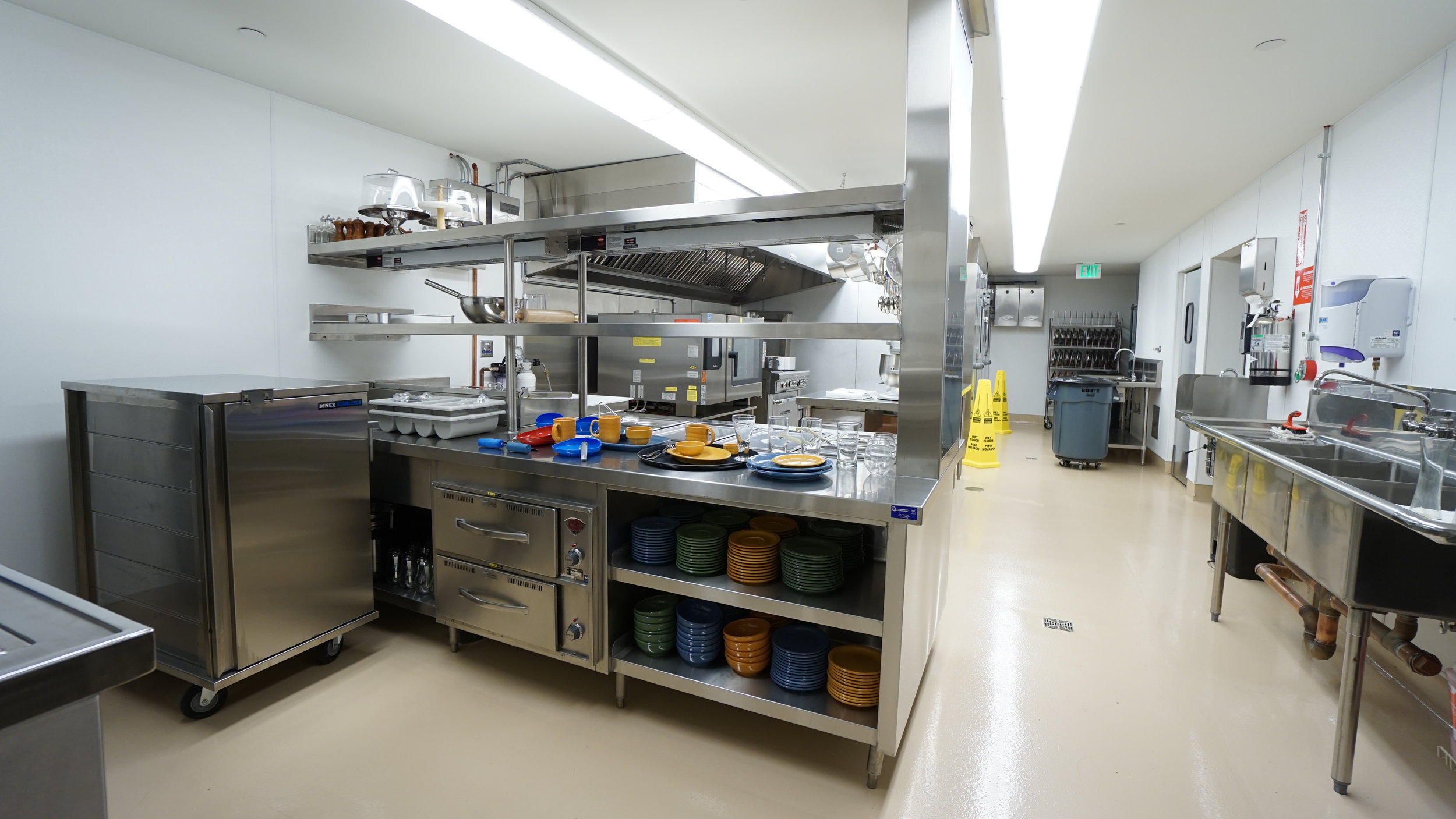 5. commercial kitchen. - VERY BEST.JPG