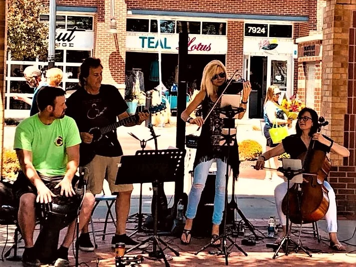 Sisters & Strings Infusion - Farmers Market - cropped.jpg