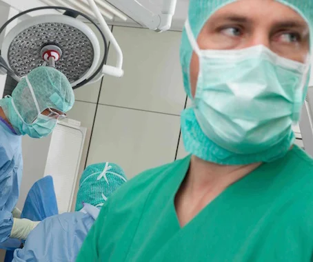 Knee surgery: Live with knee specialist Dr. Schmied