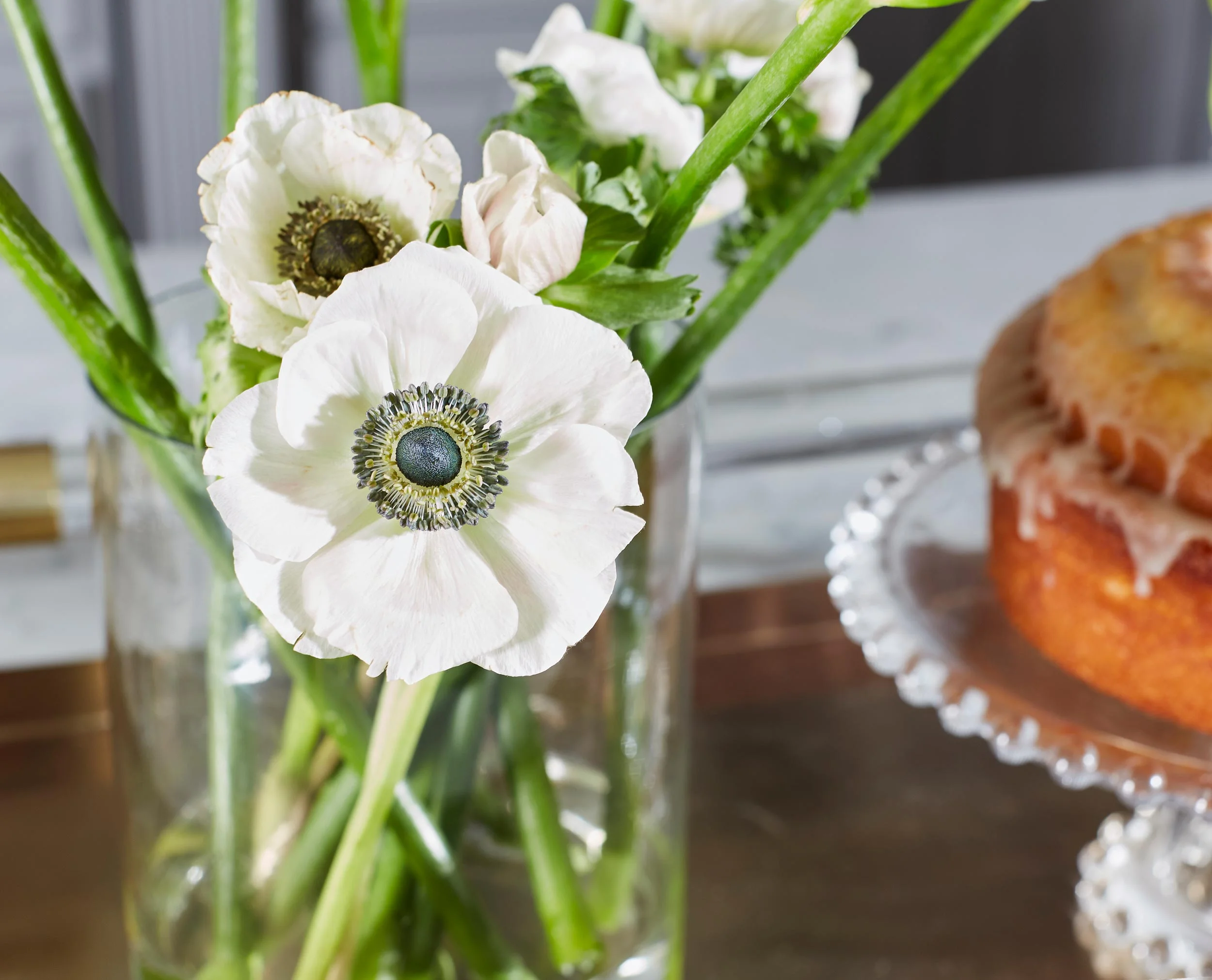 Cake & Floral Table Setting Detail