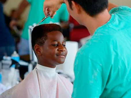 Reimagine_Web_Interior_Pensacola_455x342_Haircut.jpg
