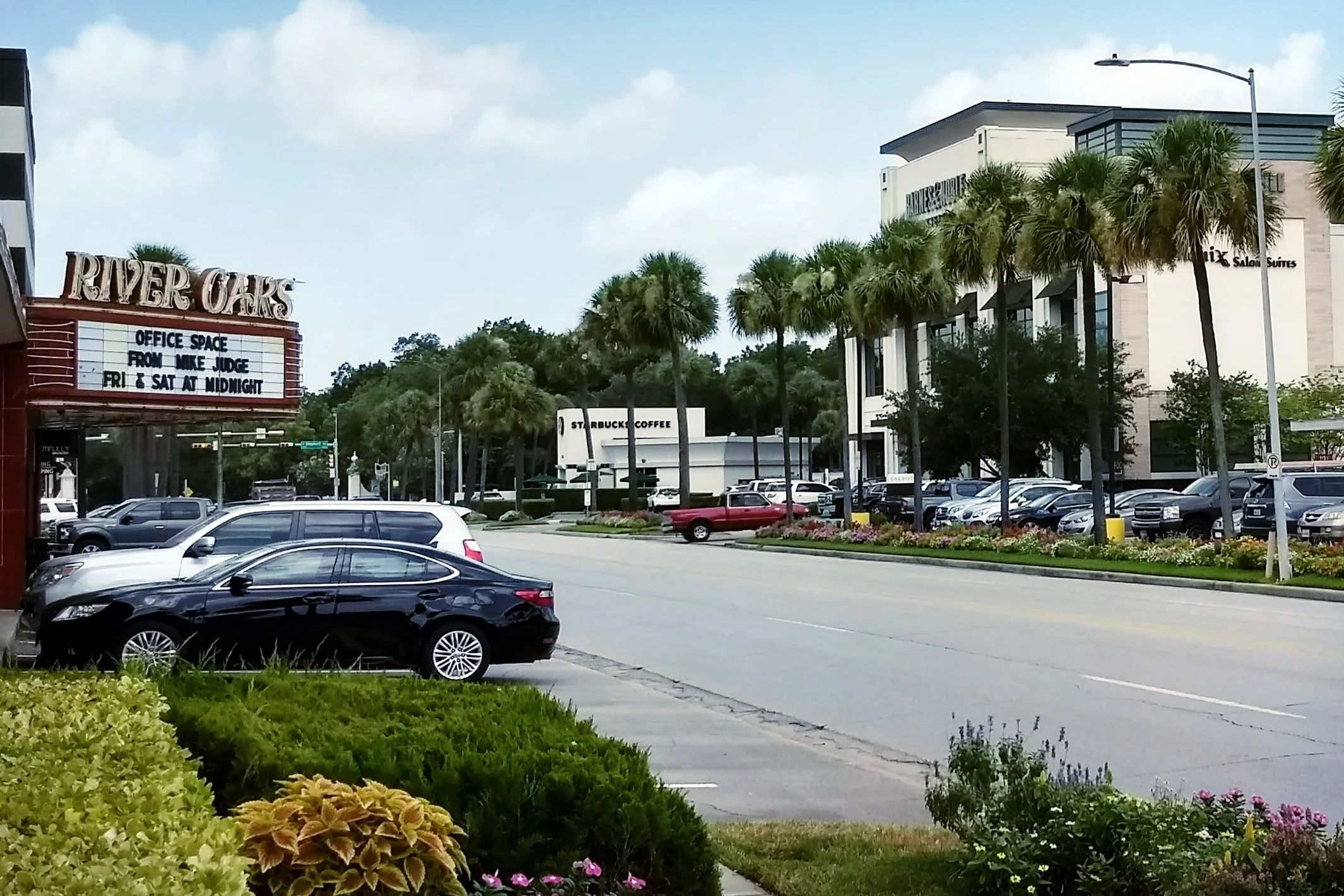 neartown-river-oaks-center.jpg