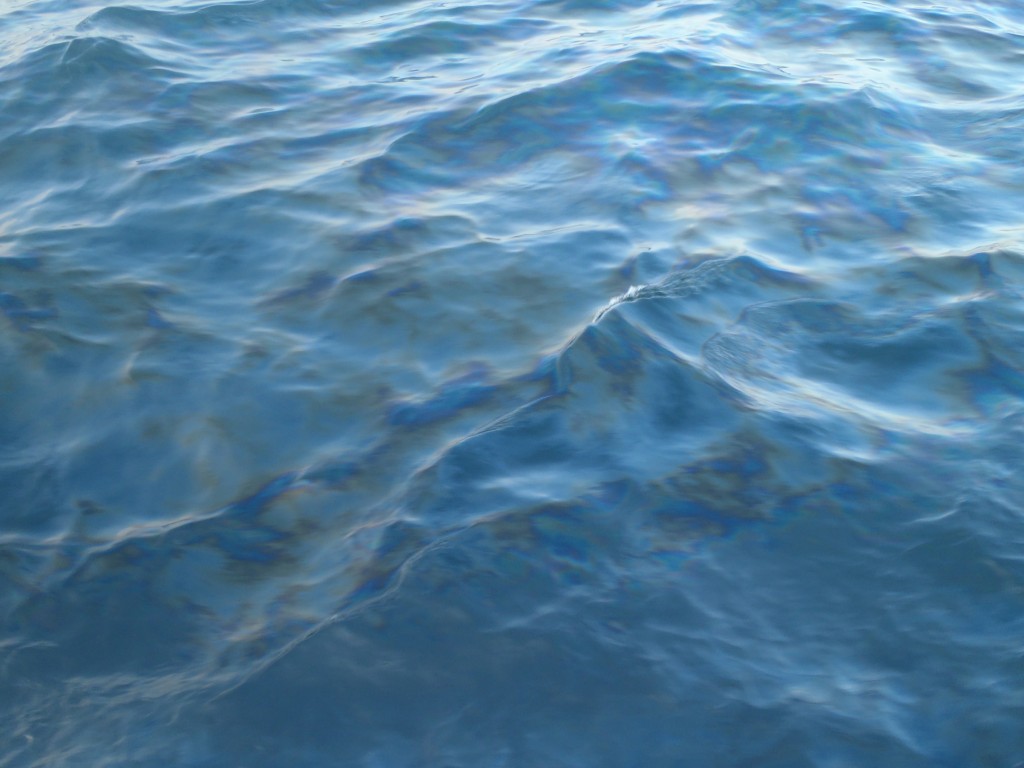 Oily surface sheen