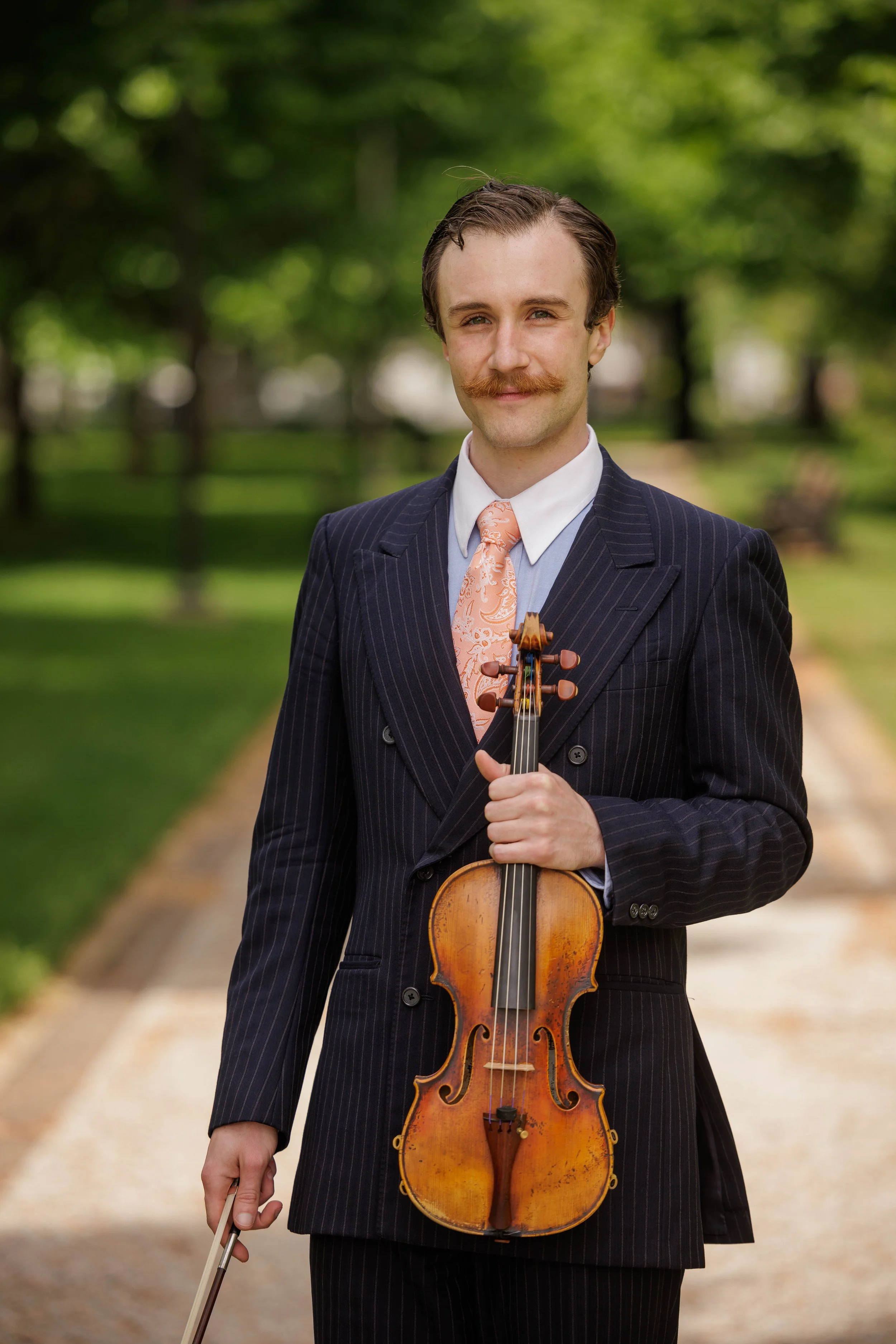  Michael Ferri (Violin)