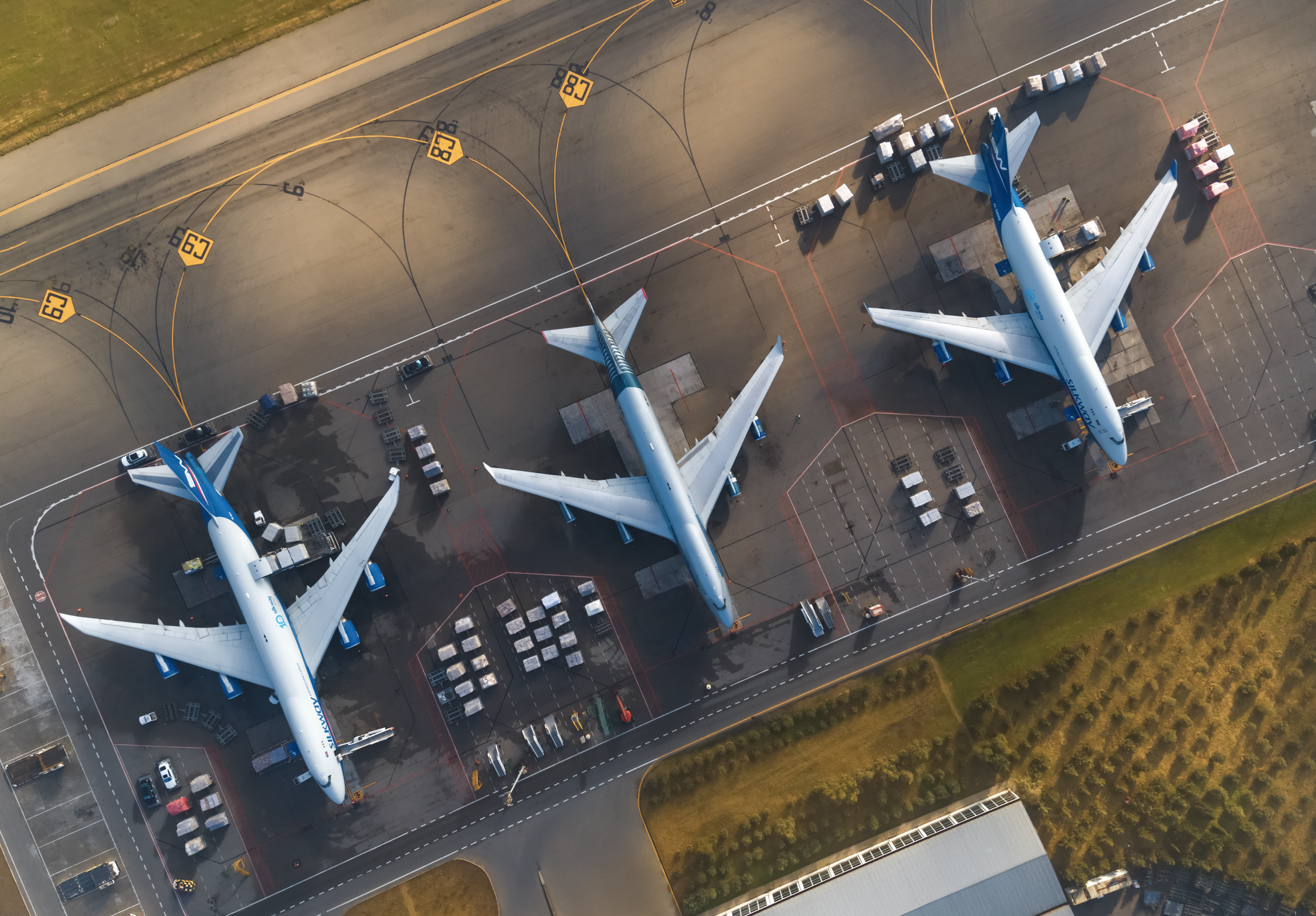 silkwayairlines-brandexpansion-wonderwhy