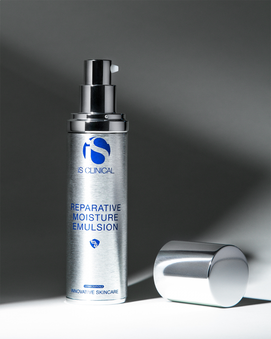 iSClinical_Reparative Moisture Emulsion (1).png