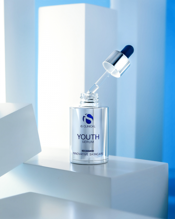 iS Clinical_YouthSerum (1).png