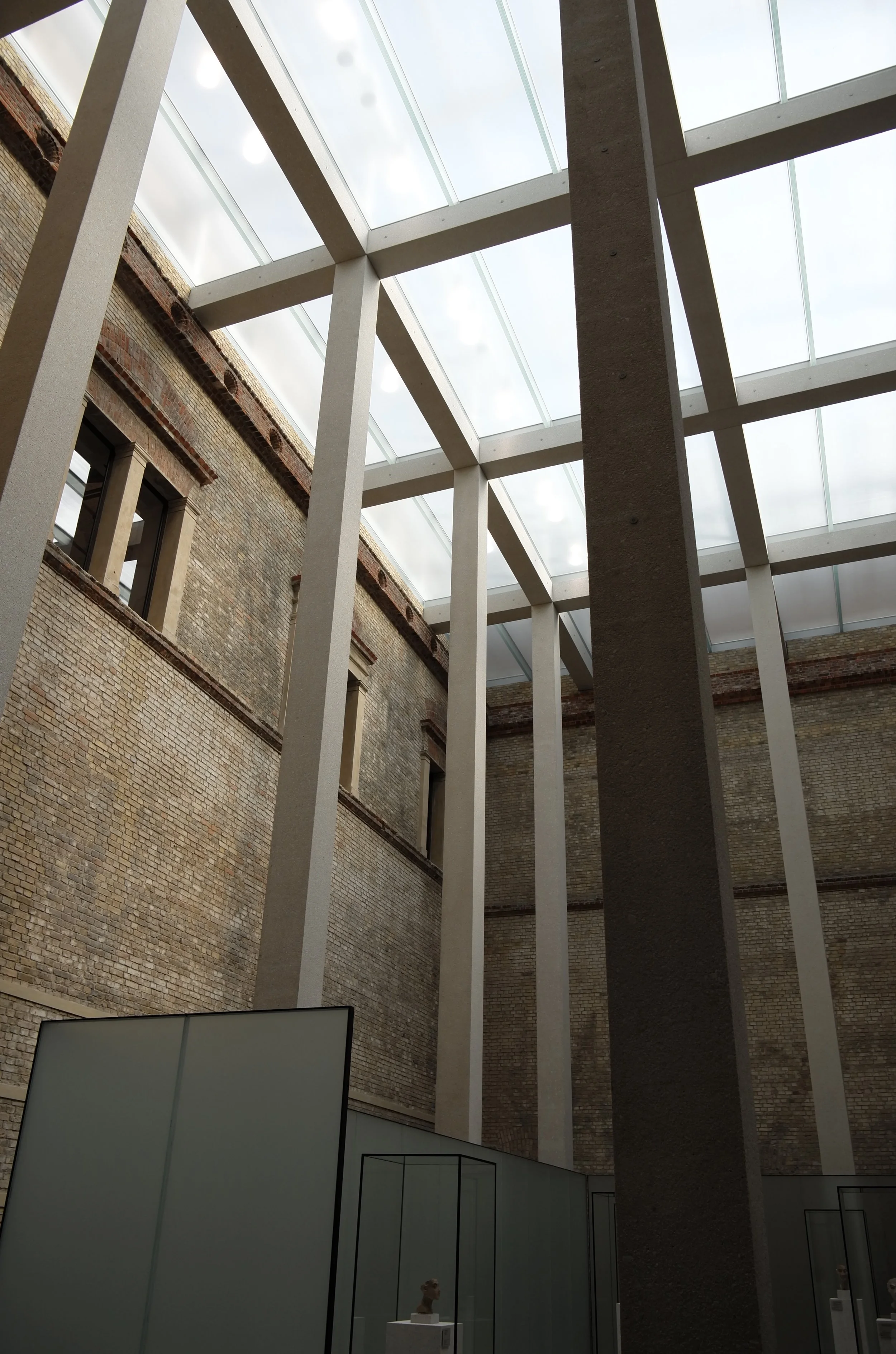 Neues Museum: Architecture Collections History, ed. Elke Blauert and Astrid Bahr. Staatliche Museen zu Berlin.
