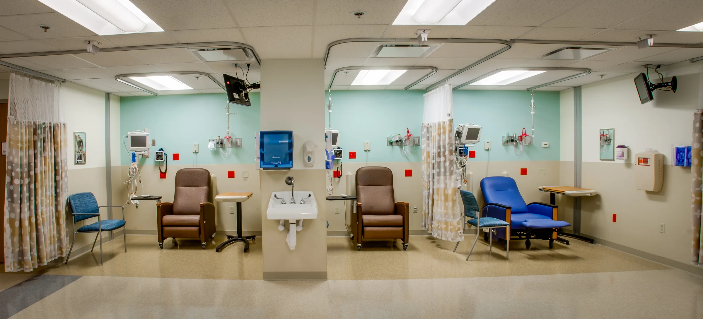 Barnes Jewish West County Hospital IVR Suite — Kadean