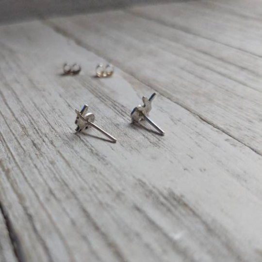 ckj-bunny-earrings-back.png