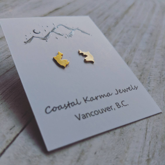 ckj-wild-salmon-stud-earrings.png